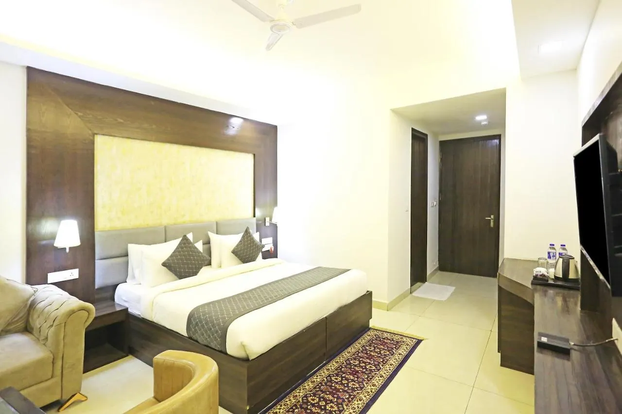 Hotel Park Tree Near Delhi Airport New Delhi 4*,  India