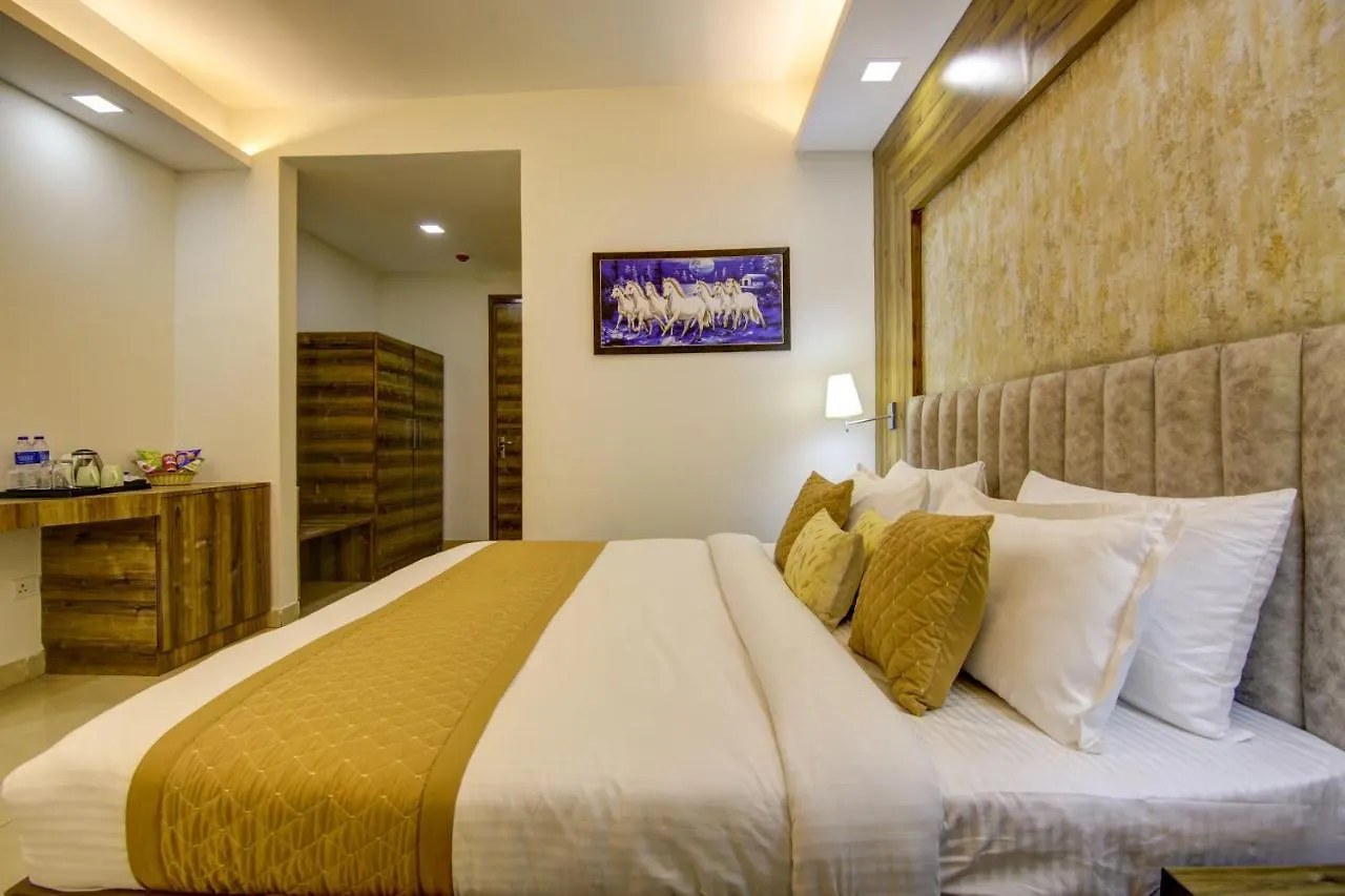 Hotel Park Tree Near Delhi Airport New Delhi 4*,