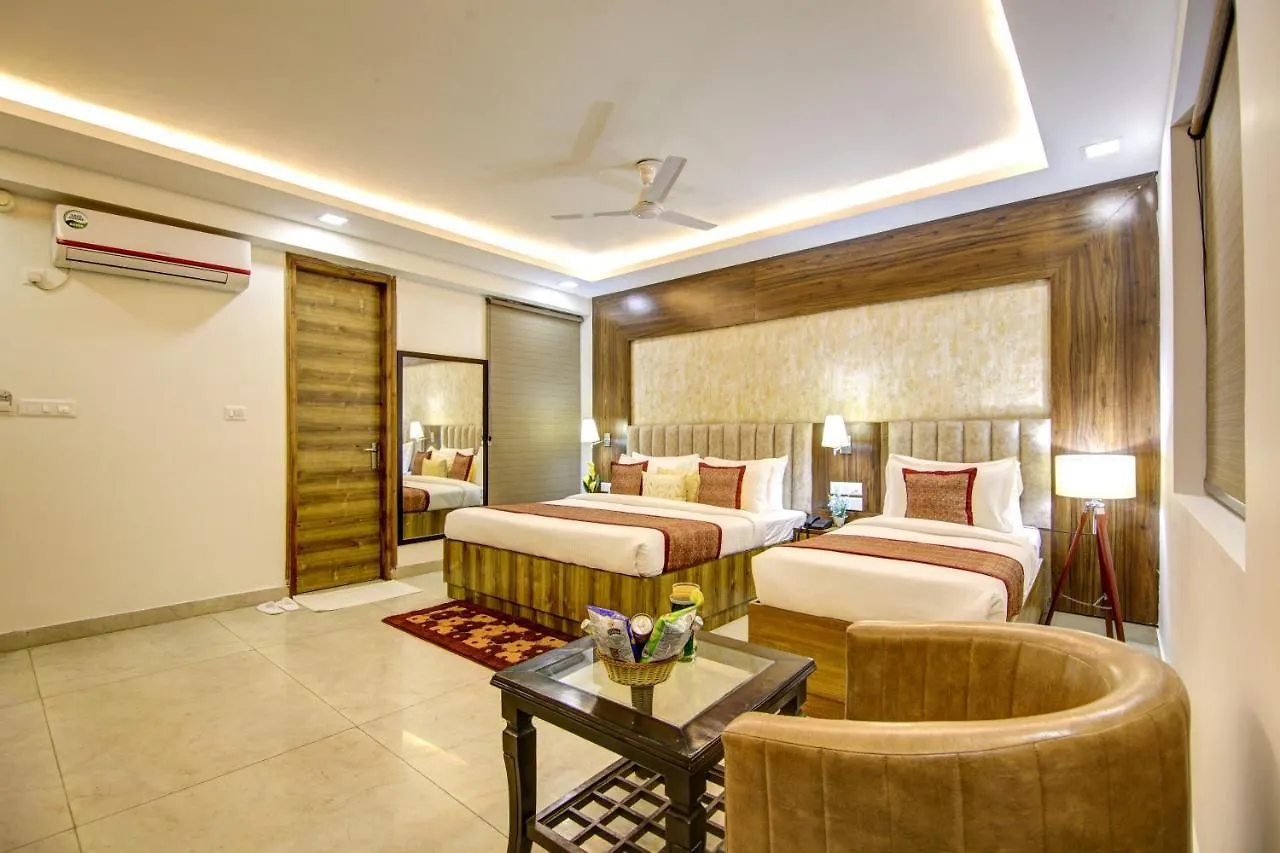 Hotel Park Tree Near Delhi Airport New Delhi 4*,