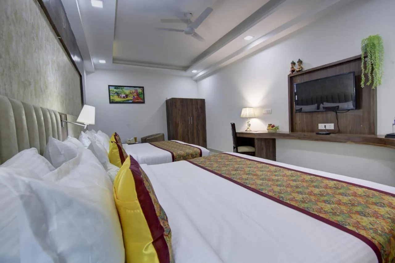 ****  Hotel Park Tree Near Delhi Airport New Delhi India