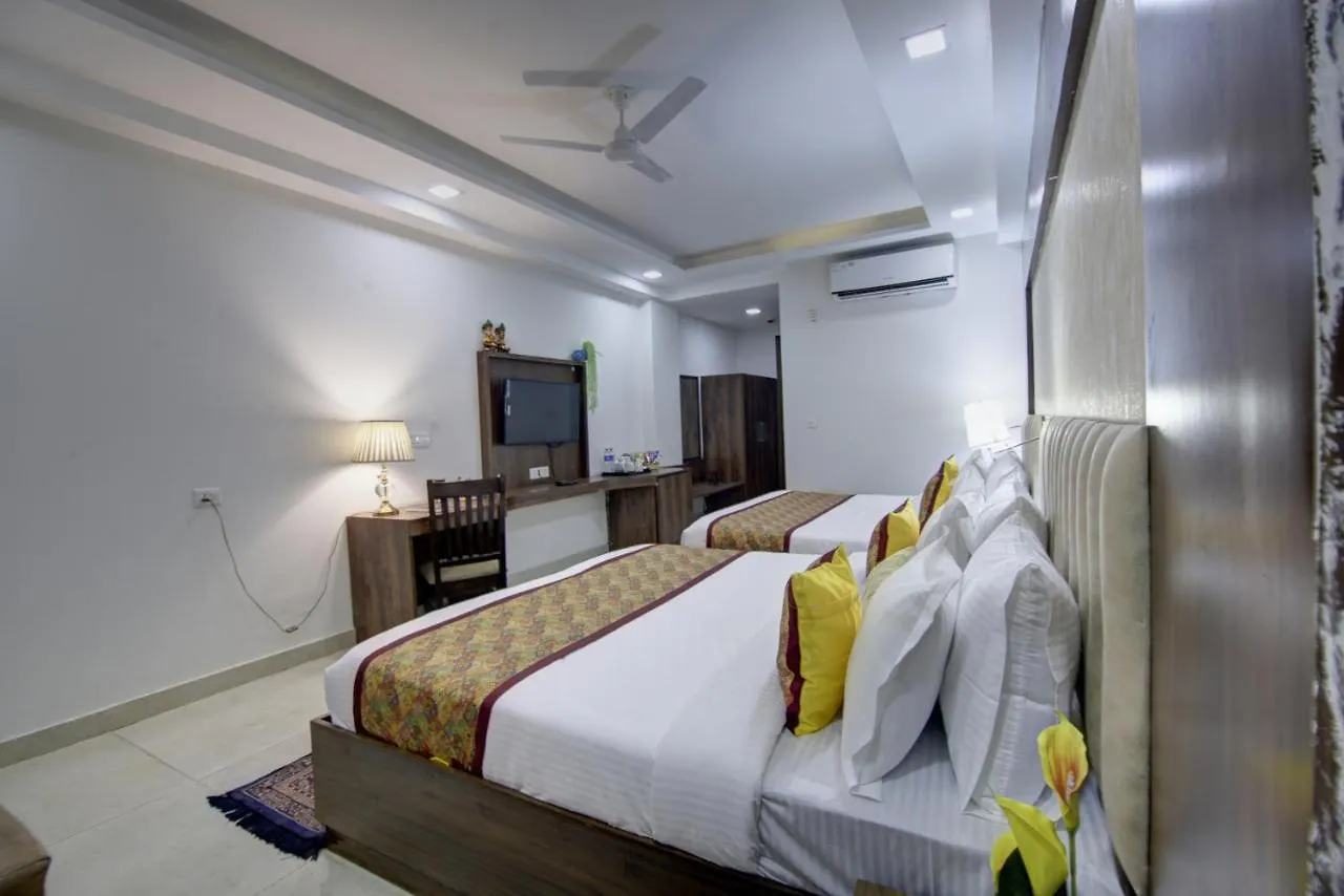 Hotel Park Tree Near Delhi Airport New Delhi 4*,