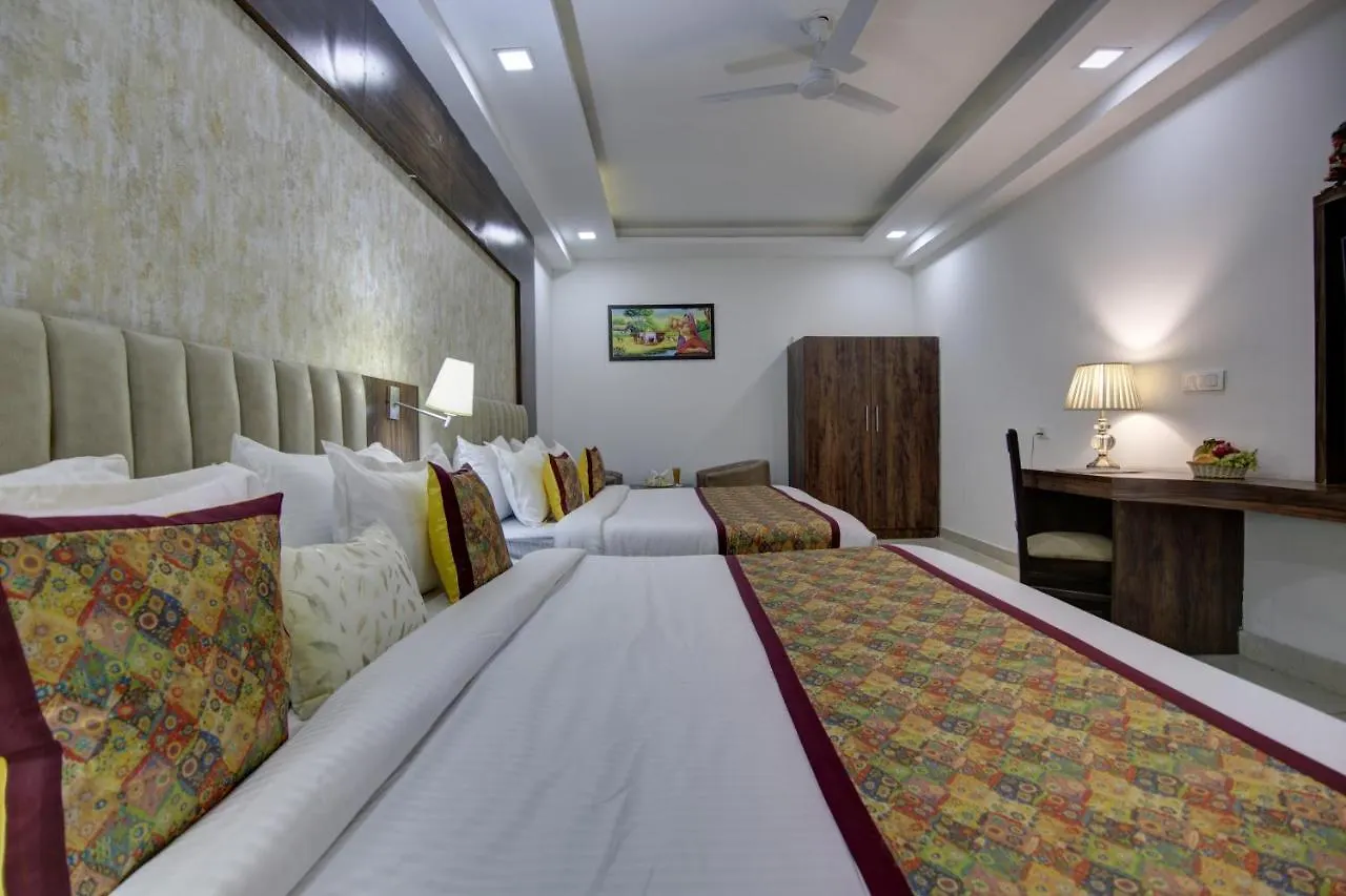 Hotel Park Tree Near Delhi Airport New Delhi