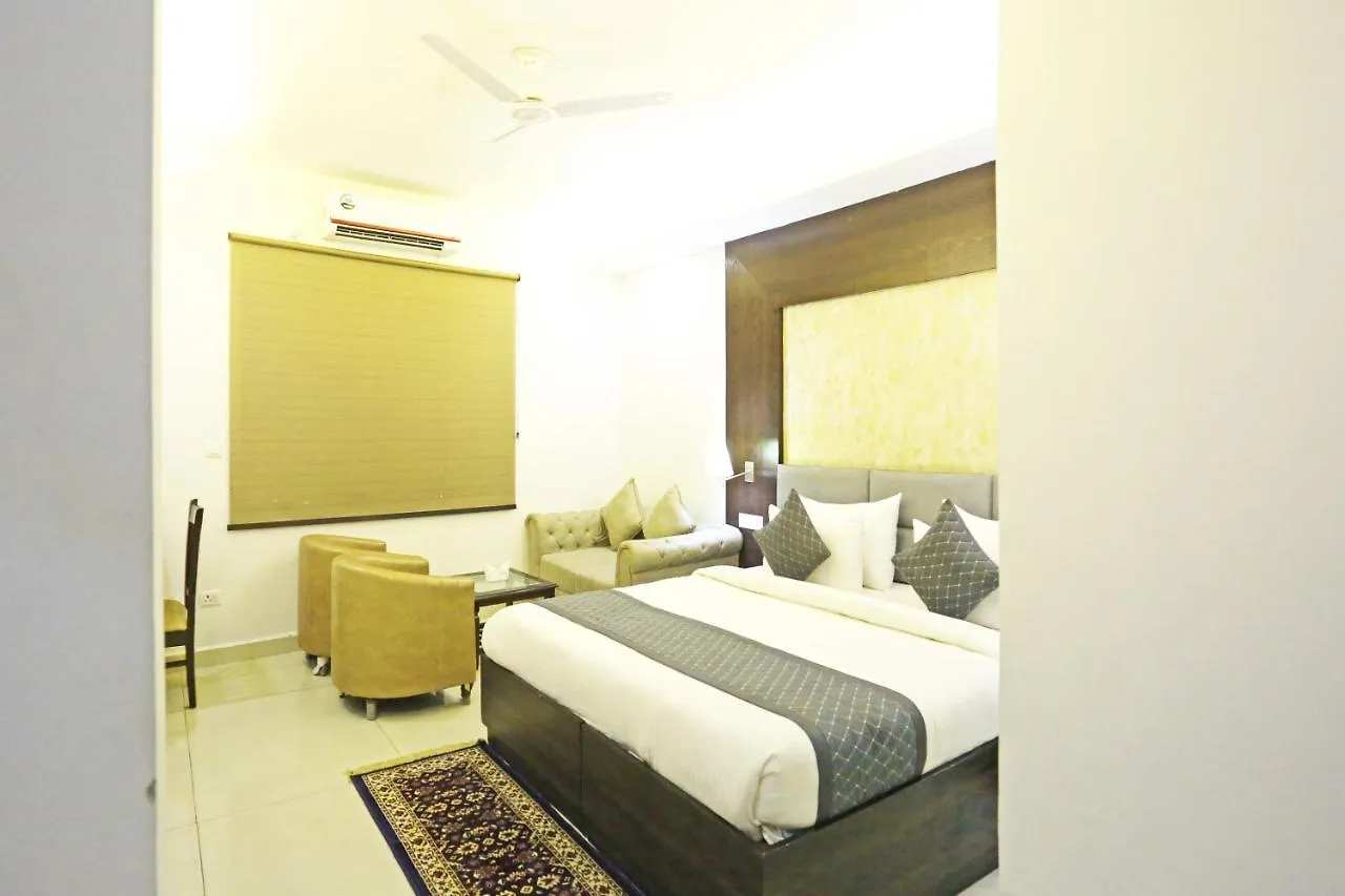 Hotel Park Tree Near Delhi Airport New Delhi 4*,  India