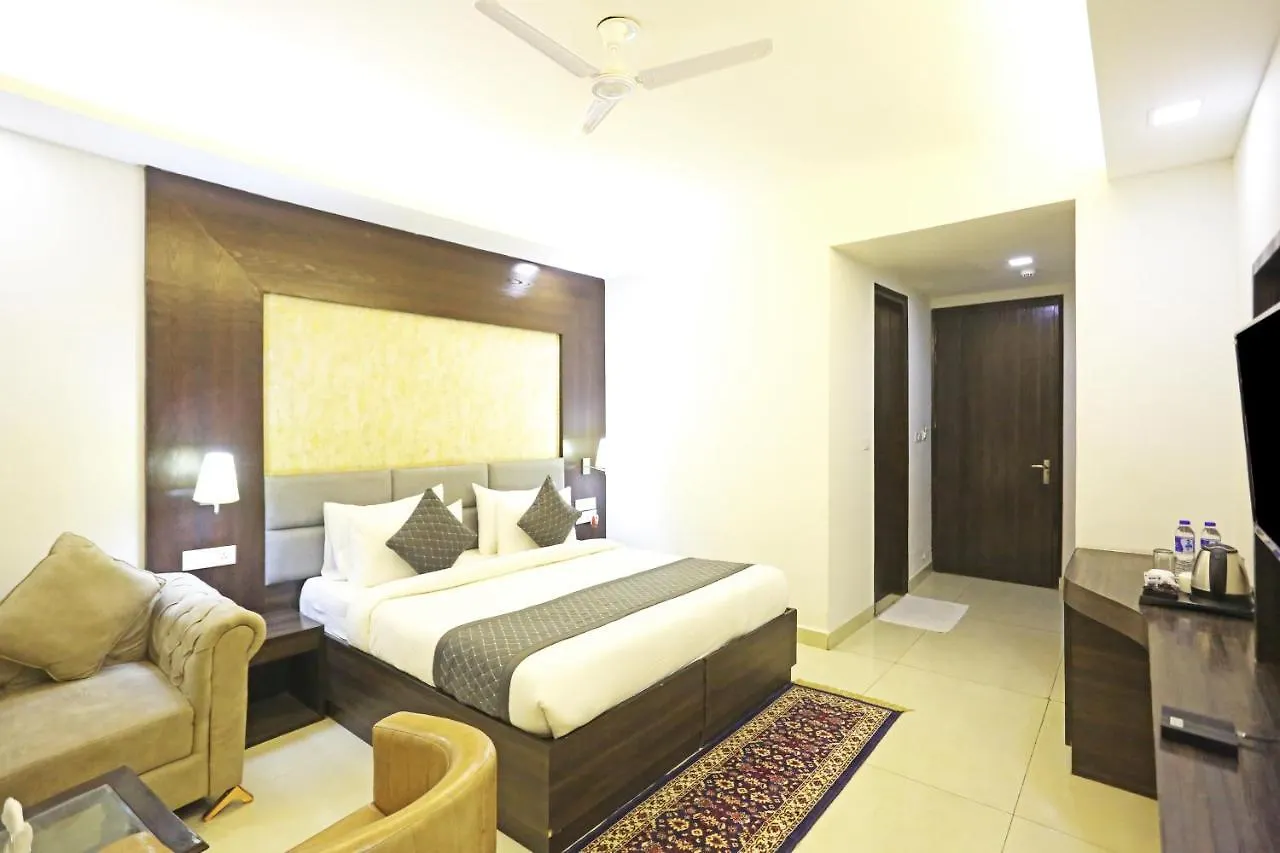 Hotel Park Tree Near Delhi Airport New Delhi 4*,  India