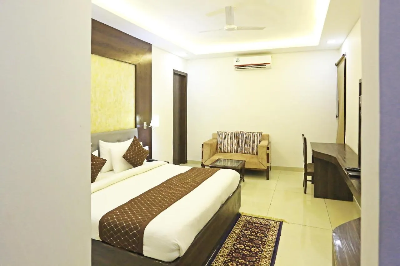 Hotel Park Tree Near Delhi Airport New Delhi 4*,  India