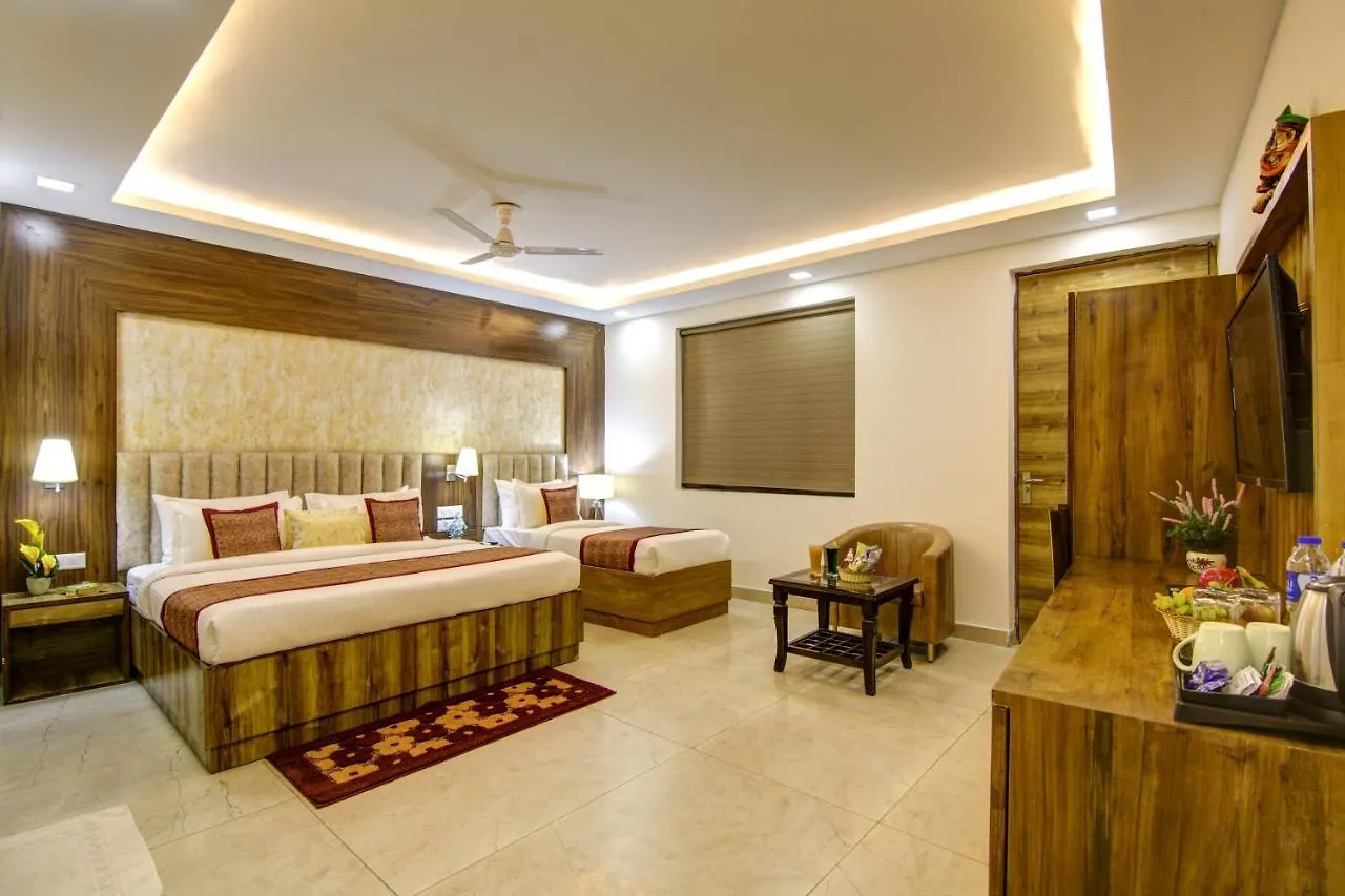 ****  Hotel Park Tree Near Delhi Airport New Delhi India