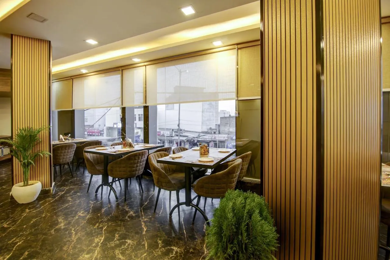 ****  Hotel Park Tree Near Delhi Airport New Delhi India